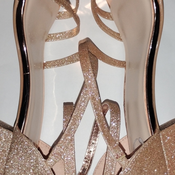 Journey collection Bella Sandals women’s 8.5 wide - Picture 14 of 16